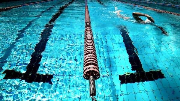  Einfach schwimmen, schwimmen, schwimmen – Nachhaltigkeit im Schwimmsport